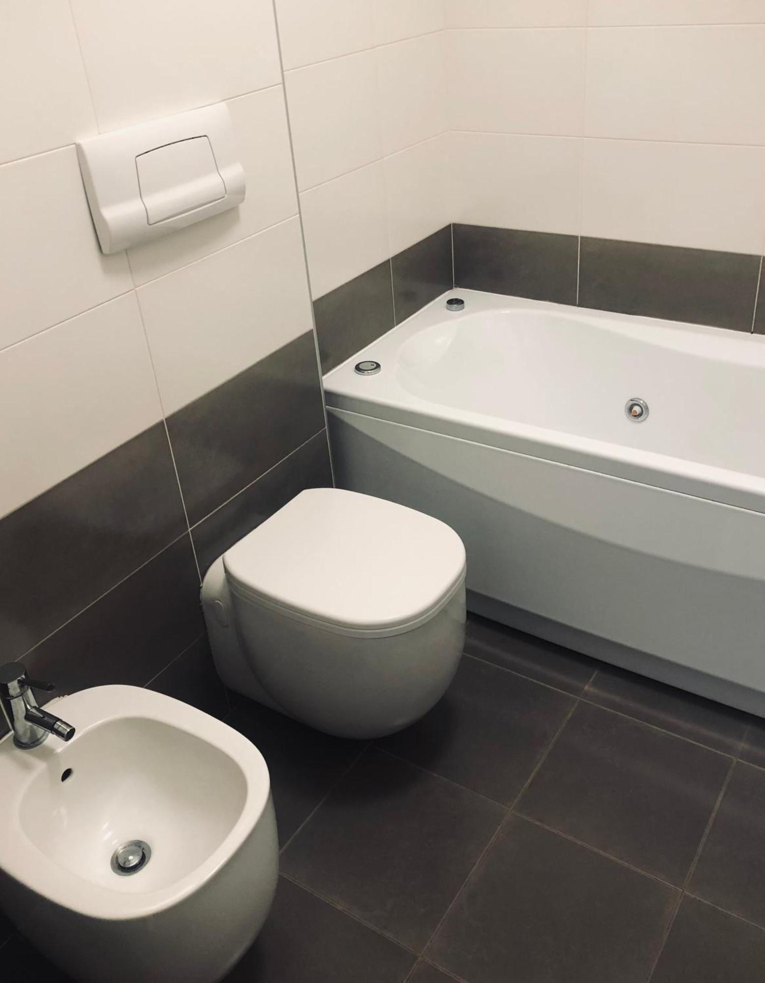 Stanza Privata Con Bagno Su Condiviso Privatunterkunft